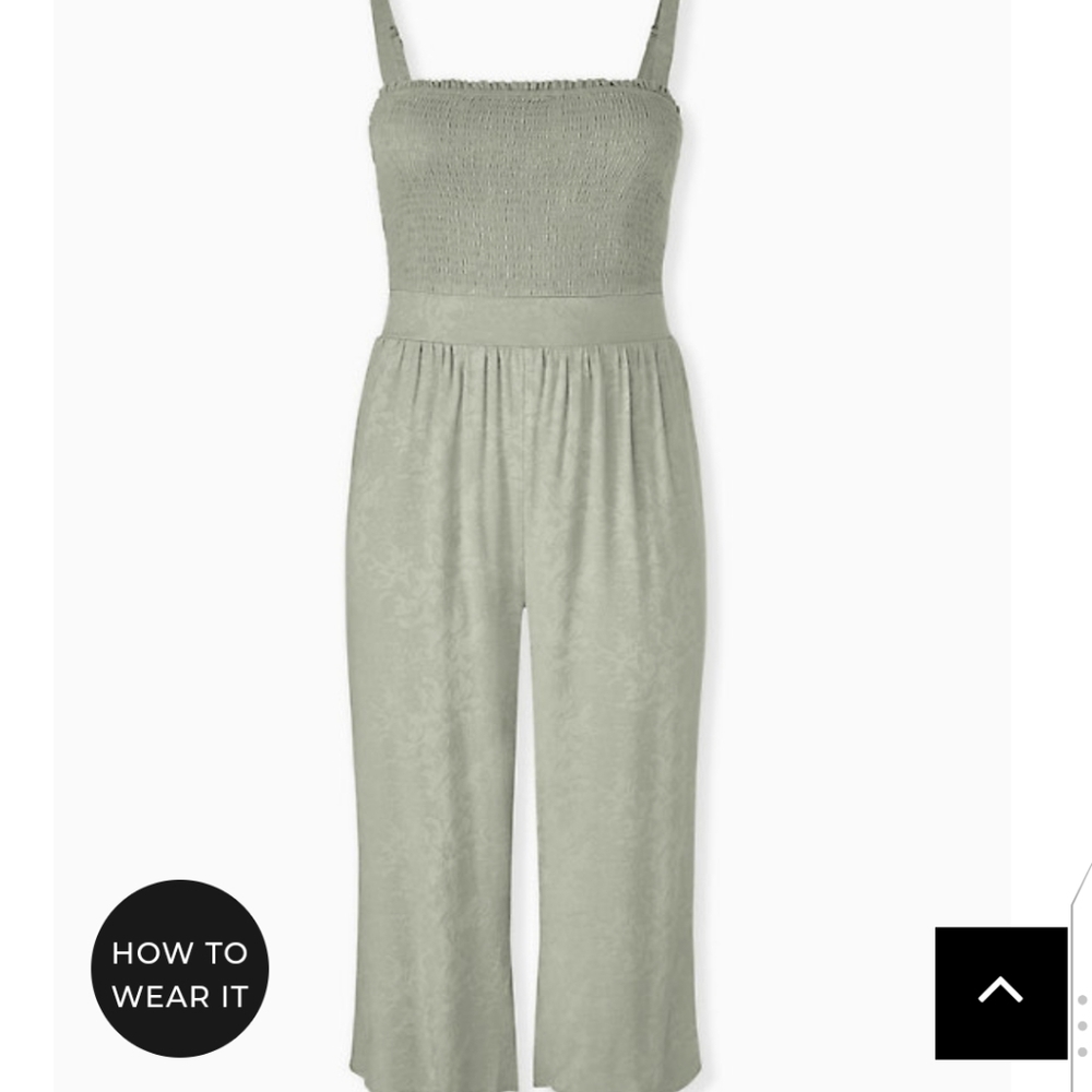 🆕 1X SAGE GREEN JACQUARD SMOCKED CULOTTE JUMPSUIT 1x